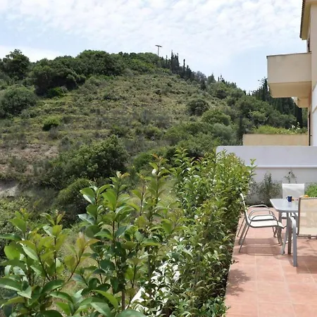 With Outdoor Jacuzzi Villa *