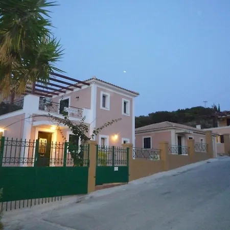 With Outdoor Jacuzzi * Divarata