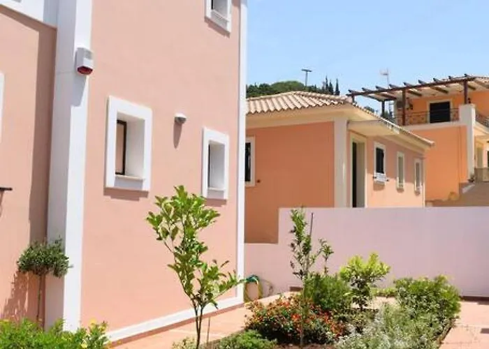 Villa With Outdoor Jacuzzi Divarata