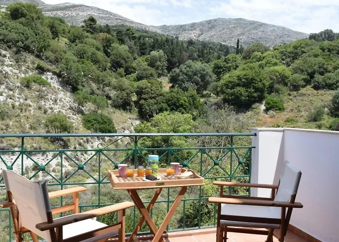 With Outdoor Jacuzzi Villa *