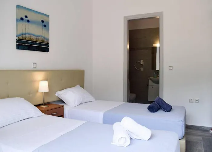 With Outdoor Jacuzzi