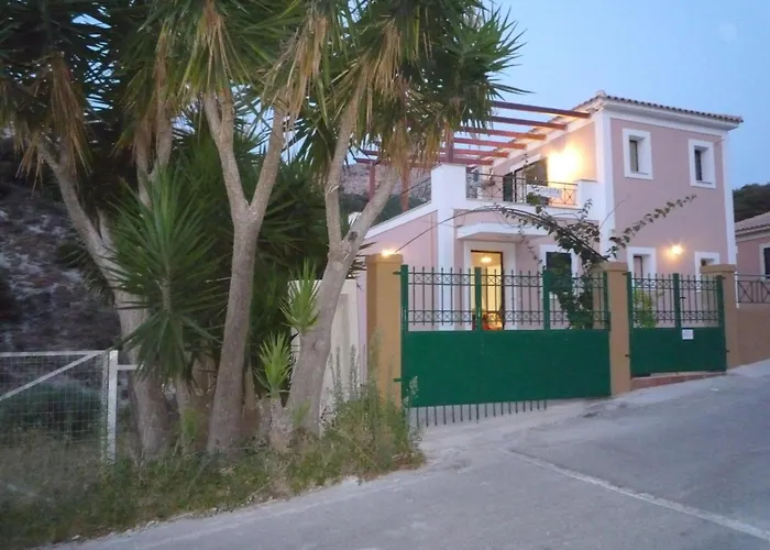 With Outdoor Jacuzzi Villa Divarata