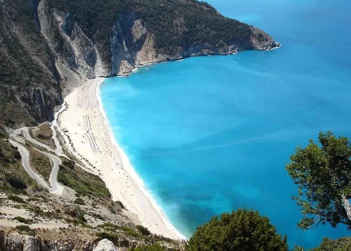 With Outdoor Jacuzzi