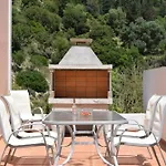 Villa With Outdoor Jacuzzi